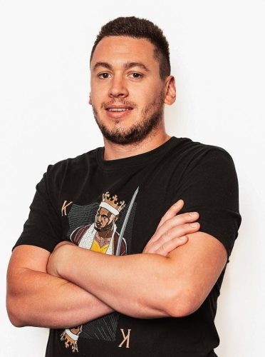 Portreti_spletna stran_Žan Kirbiš_Merel